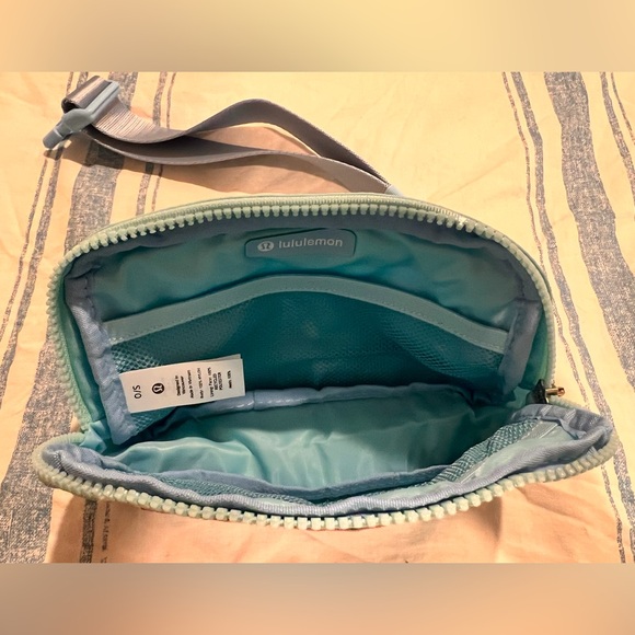 ⭐️NEW⭐️Lululemon🩵Cowgirl Cocktail Club Belt Bag Light Blue w Western Patch🤠 - Picture 5 of 15